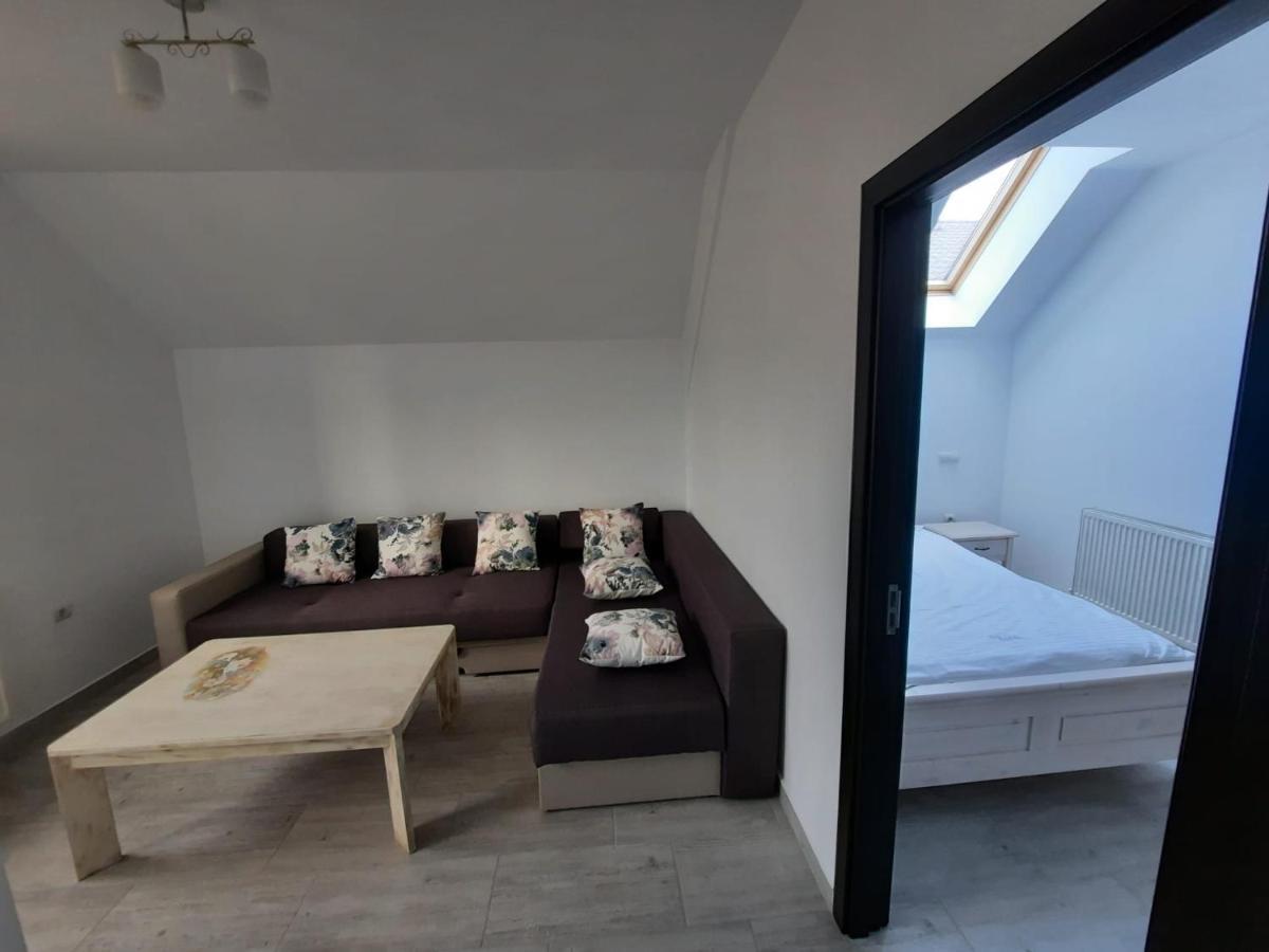 Casa De Oaspeti Maximilian Codlea Extérieur photo